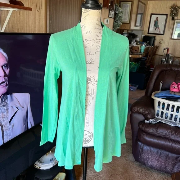 Woman’s Columbia green light cardigan - Picture 15 of 16